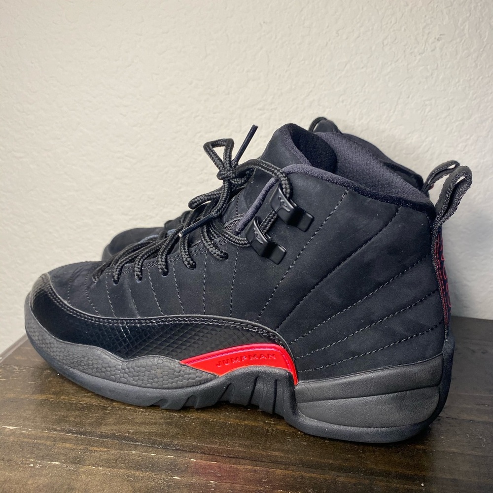 jordan 12 retro black rush pink (GS) .
